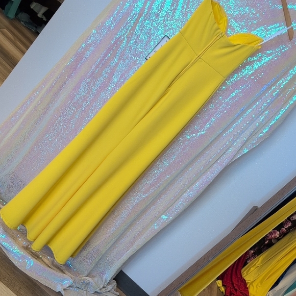 B Darlin Vibrant Yellow Dress - Picture 6 of 7